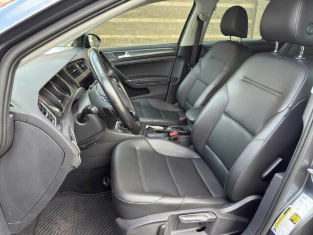 Серый Фольксваген Гольф, объемом двигателя 1.4 л и пробегом 34 тыс. км за 7800 $, фото 8 на Automoto.ua