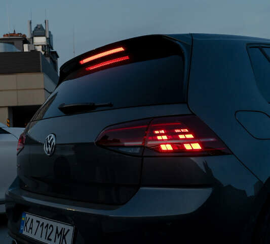 Серый Фольксваген Гольф, объемом двигателя 1.98 л и пробегом 84 тыс. км за 27000 $, фото 6 на Automoto.ua