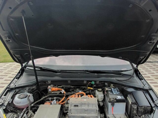 Серый Фольксваген Гольф, объемом двигателя 0 л и пробегом 57 тыс. км за 16999 $, фото 3 на Automoto.ua