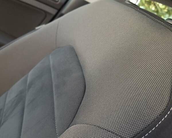 Сірий Фольксваген Гольф, об'ємом двигуна 1.6 л та пробігом 183 тис. км за 14900 $, фото 33 на Automoto.ua