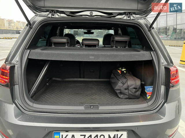 Серый Фольксваген Гольф, объемом двигателя 1.98 л и пробегом 84 тыс. км за 27000 $, фото 19 на Automoto.ua