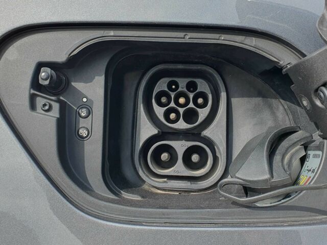 Серый Фольксваген Гольф, объемом двигателя 0 л и пробегом 57 тыс. км за 16999 $, фото 5 на Automoto.ua