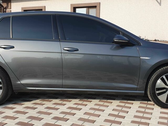 Серый Фольксваген Гольф, объемом двигателя 0 л и пробегом 57 тыс. км за 16999 $, фото 14 на Automoto.ua