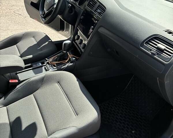 Сірий Фольксваген Гольф, об'ємом двигуна 1.4 л та пробігом 39 тис. км за 19800 $, фото 20 на Automoto.ua