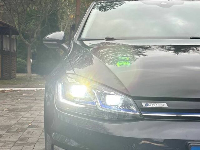 Серый Фольксваген Гольф, объемом двигателя 0 л и пробегом 137 тыс. км за 13400 $, фото 4 на Automoto.ua