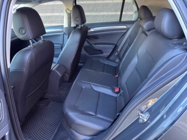 Серый Фольксваген Гольф, объемом двигателя 1.4 л и пробегом 42 тыс. км за 4100 $, фото 13 на Automoto.ua