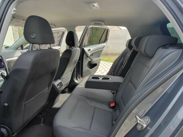 Серый Фольксваген Гольф, объемом двигателя 0 л и пробегом 57 тыс. км за 16999 $, фото 12 на Automoto.ua