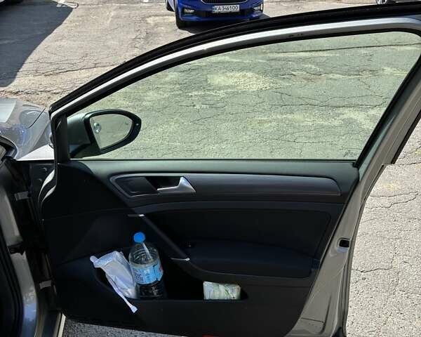 Сірий Фольксваген Гольф, об'ємом двигуна 1.4 л та пробігом 39 тис. км за 19800 $, фото 21 на Automoto.ua