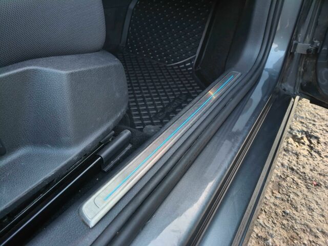 Сірий Фольксваген Гольф, об'ємом двигуна 0 л та пробігом 126 тис. км за 12200 $, фото 23 на Automoto.ua