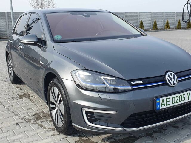 Серый Фольксваген Гольф, объемом двигателя 0 л и пробегом 57 тыс. км за 16999 $, фото 22 на Automoto.ua