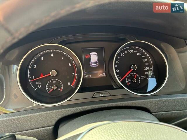 Сірий Фольксваген Гольф, об'ємом двигуна 1.4 л та пробігом 39 тис. км за 19800 $, фото 1 на Automoto.ua