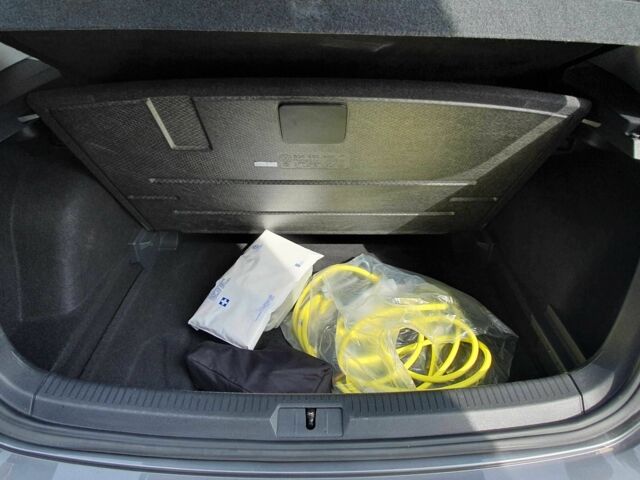 Серый Фольксваген Гольф, объемом двигателя 0 л и пробегом 57 тыс. км за 16999 $, фото 6 на Automoto.ua