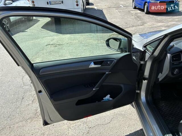 Сірий Фольксваген Гольф, об'ємом двигуна 1.4 л та пробігом 39 тис. км за 19800 $, фото 13 на Automoto.ua