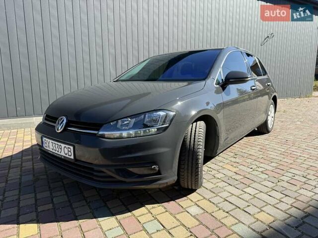 Серый Фольксваген Гольф, объемом двигателя 1.4 л и пробегом 90 тыс. км за 14750 $, фото 4 на Automoto.ua