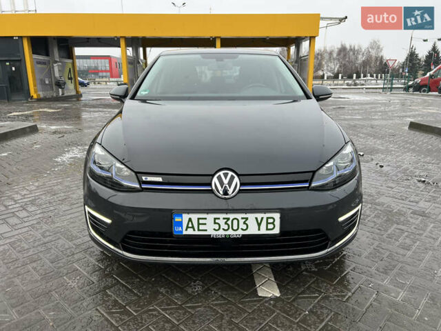 Серый Фольксваген Гольф, объемом двигателя 0 л и пробегом 100 тыс. км за 14500 $, фото 2 на Automoto.ua