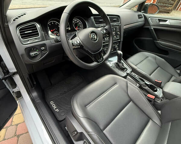 Сірий Фольксваген Гольф, об'ємом двигуна 1.4 л та пробігом 54 тис. км за 17500 $, фото 10 на Automoto.ua