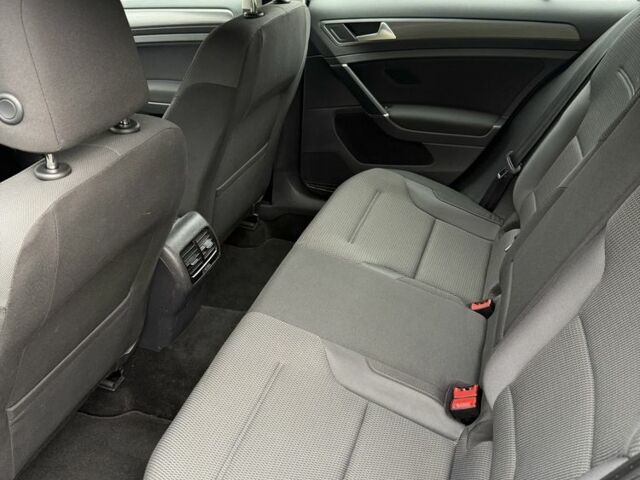 Серый Фольксваген Гольф, объемом двигателя 0 л и пробегом 77 тыс. км за 14500 $, фото 8 на Automoto.ua