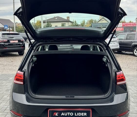 Серый Фольксваген Гольф, объемом двигателя 0 л и пробегом 126 тыс. км за 14400 $, фото 5 на Automoto.ua