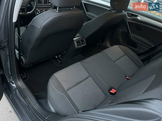 Серый Фольксваген Гольф, объемом двигателя 1.4 л и пробегом 93 тыс. км за 18900 $, фото 11 на Automoto.ua