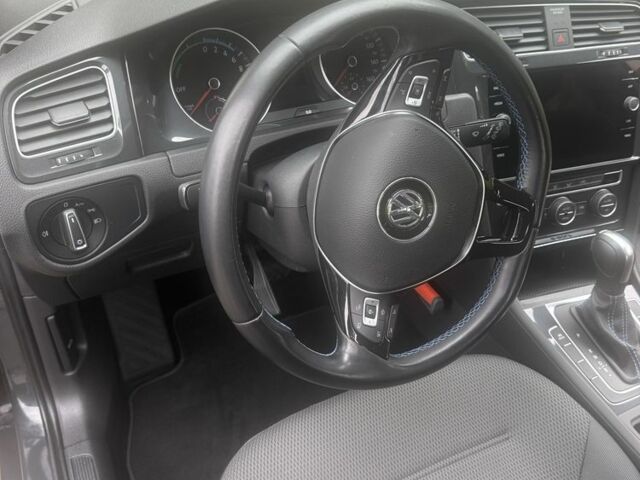 Серый Фольксваген Гольф, объемом двигателя 0 л и пробегом 77 тыс. км за 14500 $, фото 18 на Automoto.ua