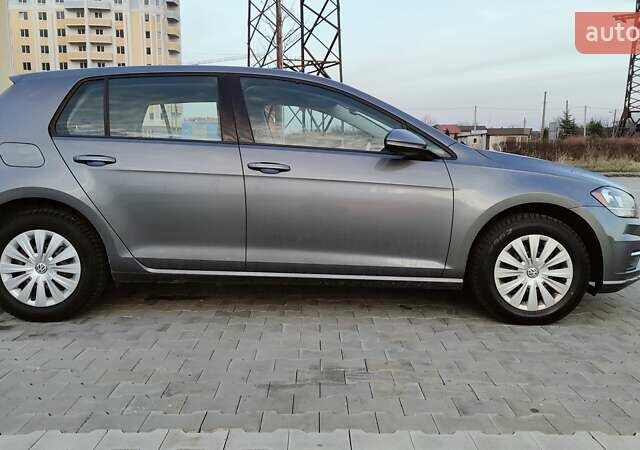 Серый Фольксваген Гольф, объемом двигателя 1.4 л и пробегом 125 тыс. км за 14500 $, фото 2 на Automoto.ua