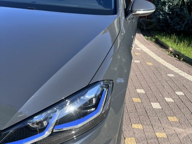 Фольксваген Гольф 2020 у Ужгороді на Automoto.ua Сірий Фольксваген Гольф, об'ємом двигуна 0 л та пробігом 82 тис. км за 16000 $, фото 2 на Automoto.ua