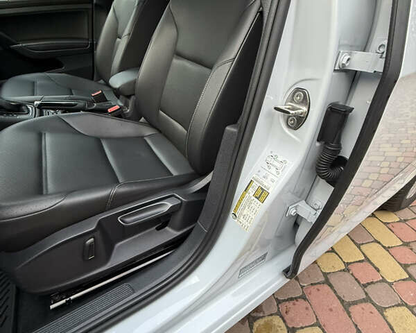 Сірий Фольксваген Гольф, об'ємом двигуна 1.4 л та пробігом 54 тис. км за 17500 $, фото 21 на Automoto.ua