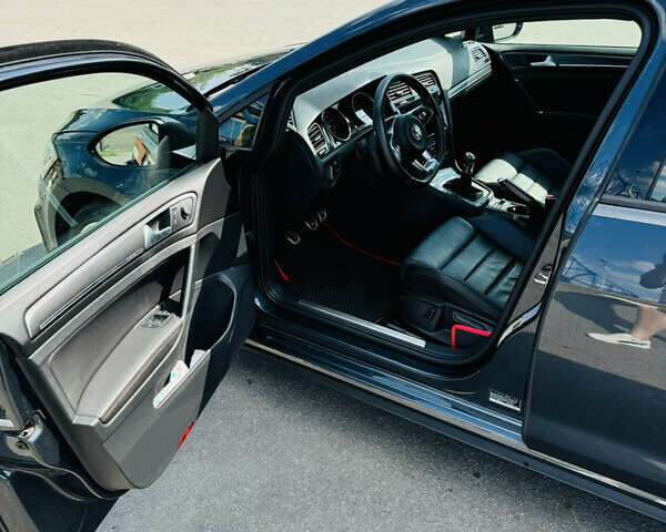 Сірий Фольксваген Гольф, об'ємом двигуна 1.98 л та пробігом 21 тис. км за 20000 $, фото 2 на Automoto.ua