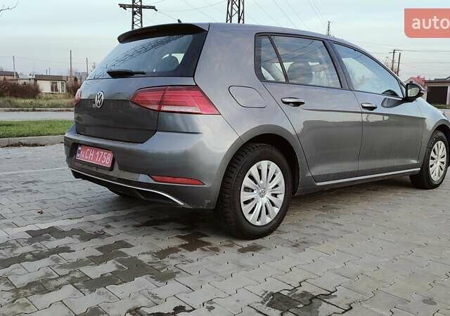 Серый Фольксваген Гольф, объемом двигателя 1.4 л и пробегом 125 тыс. км за 14500 $, фото 1 на Automoto.ua