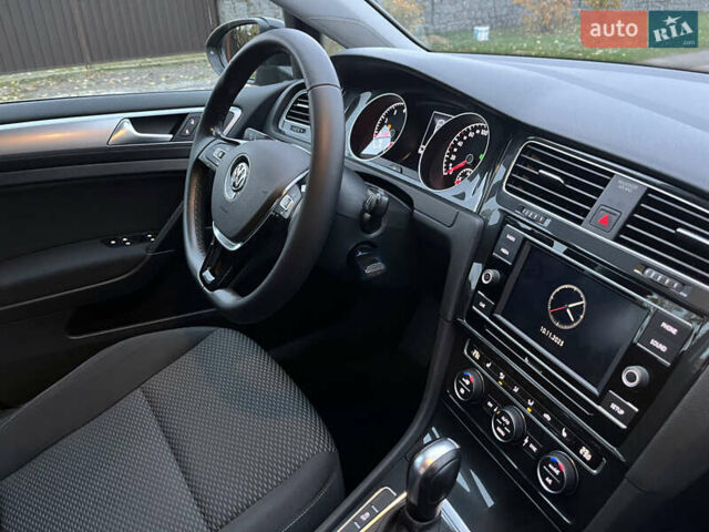 Серый Фольксваген Гольф, объемом двигателя 1.4 л и пробегом 93 тыс. км за 18900 $, фото 21 на Automoto.ua