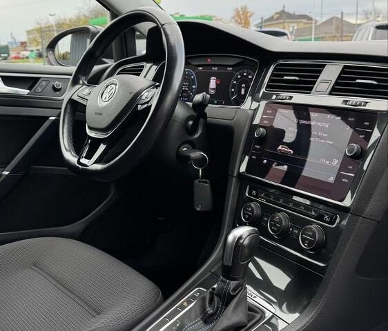 Серый Фольксваген Гольф, объемом двигателя 0 л и пробегом 126 тыс. км за 14400 $, фото 20 на Automoto.ua