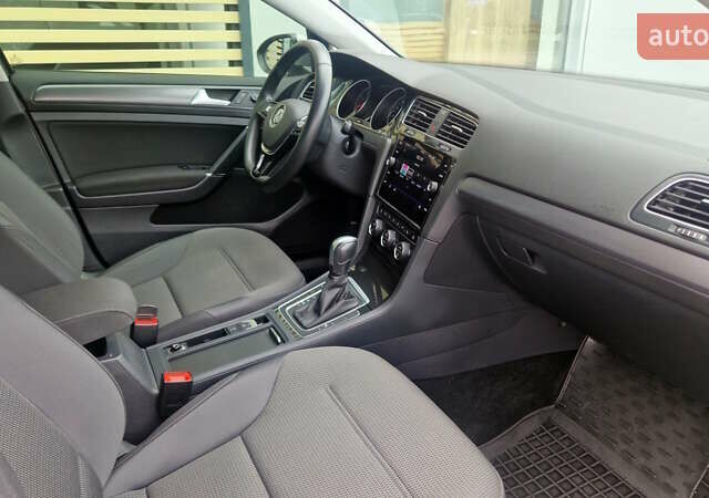 Сірий Фольксваген Гольф, об'ємом двигуна 1.4 л та пробігом 44 тис. км за 19011 $, фото 5 на Automoto.ua