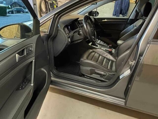 Серый Фольксваген Гольф, объемом двигателя 0 л и пробегом 67 тыс. км за 13500 $, фото 7 на Automoto.ua