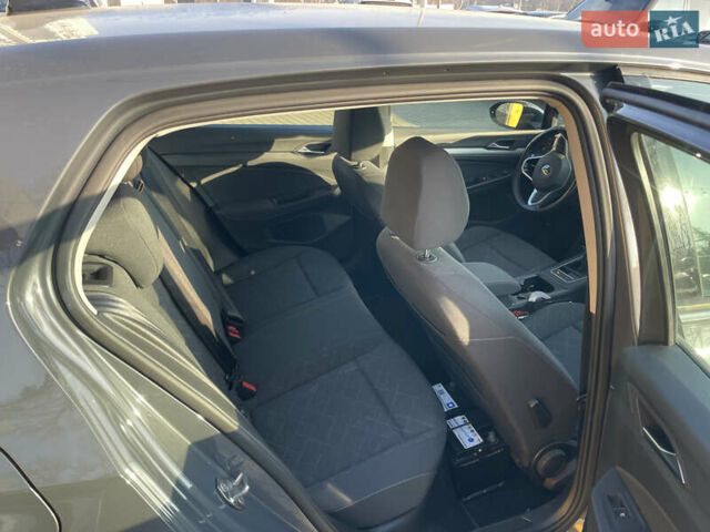 Серый Фольксваген Гольф, объемом двигателя 1.97 л и пробегом 169 тыс. км за 18500 $, фото 5 на Automoto.ua