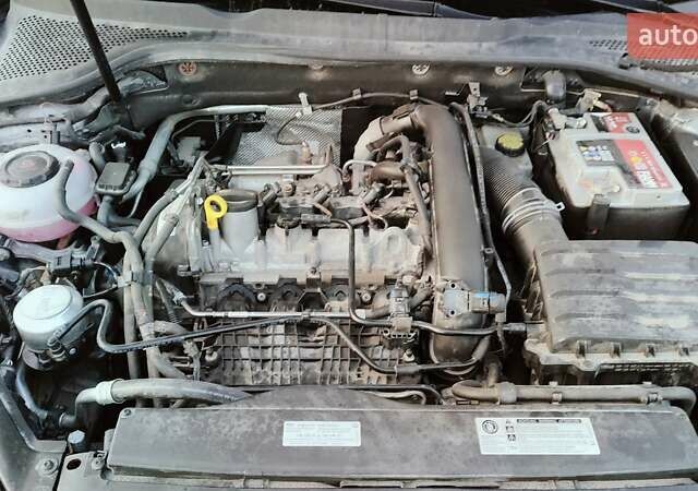 Серый Фольксваген Гольф, объемом двигателя 1.4 л и пробегом 125 тыс. км за 14500 $, фото 12 на Automoto.ua