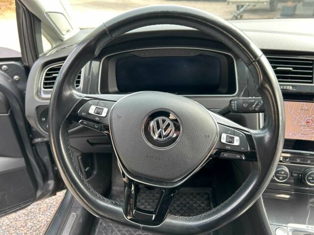 Серый Фольксваген Гольф, объемом двигателя 0 л и пробегом 113 тыс. км за 11100 $, фото 15 на Automoto.ua