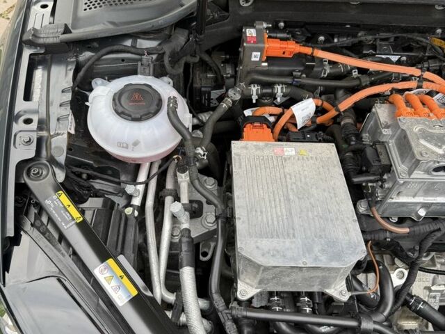 Серый Фольксваген Гольф, объемом двигателя 0 л и пробегом 77 тыс. км за 14500 $, фото 2 на Automoto.ua