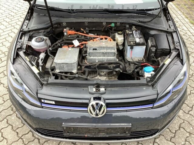 Сірий Фольксваген Гольф, об'ємом двигуна 0 л та пробігом 75 тис. км за 15000 $, фото 2 на Automoto.ua