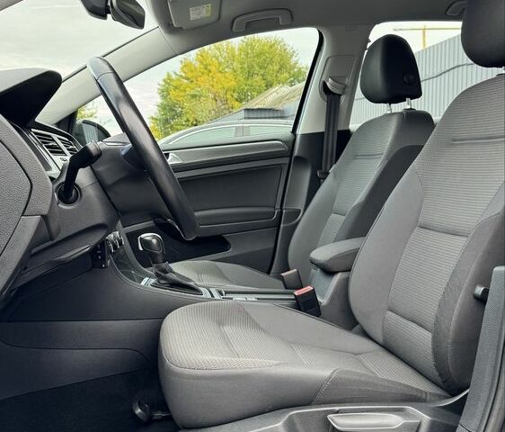 Серый Фольксваген Гольф, объемом двигателя 0 л и пробегом 126 тыс. км за 14400 $, фото 11 на Automoto.ua