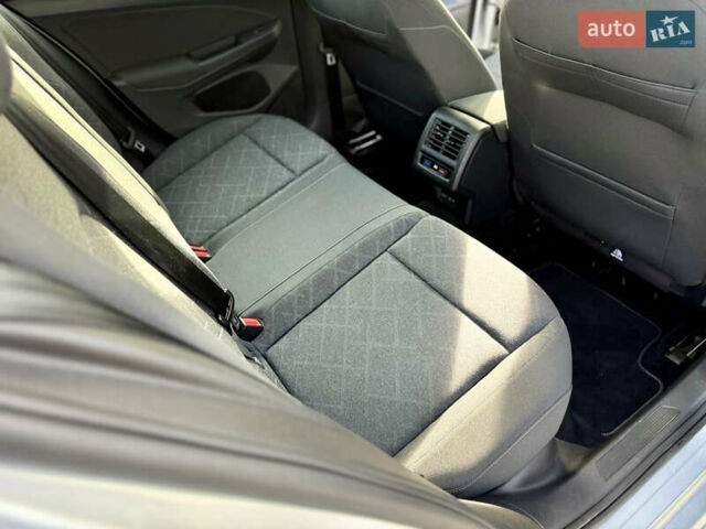 Сірий Фольксваген Гольф, об'ємом двигуна 1.97 л та пробігом 131 тис. км за 20999 $, фото 66 на Automoto.ua