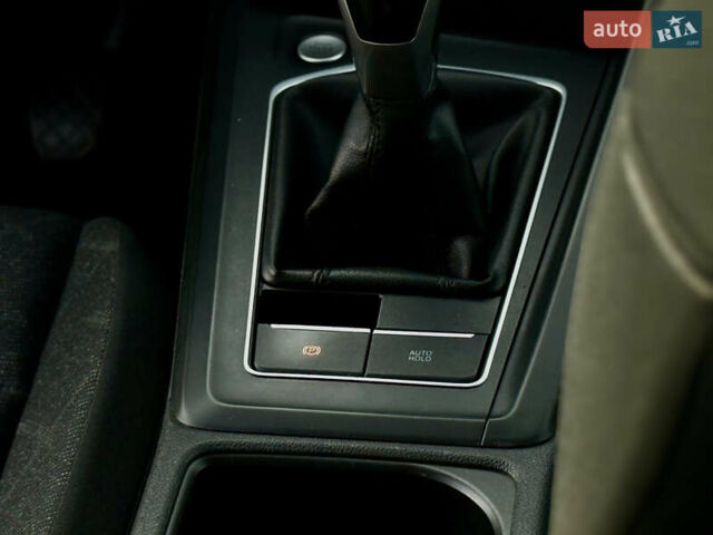 Сірий Фольксваген Гольф, об'ємом двигуна 1.97 л та пробігом 131 тис. км за 20999 $, фото 70 на Automoto.ua