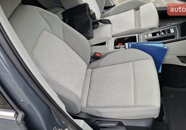 Серый Фольксваген Гольф, объемом двигателя 2 л и пробегом 146 тыс. км за 23333 $, фото 42 на Automoto.ua