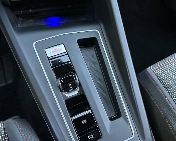 Серый Фольксваген Гольф, объемом двигателя 2 л и пробегом 32 тыс. км за 33000 $, фото 34 на Automoto.ua