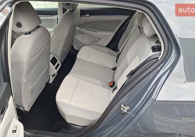 Серый Фольксваген Гольф, объемом двигателя 2 л и пробегом 146 тыс. км за 23333 $, фото 38 на Automoto.ua