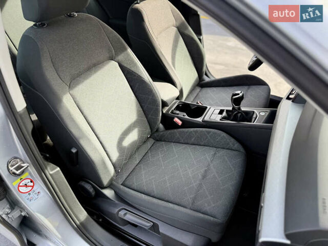 Сірий Фольксваген Гольф, об'ємом двигуна 1.97 л та пробігом 131 тис. км за 20999 $, фото 75 на Automoto.ua