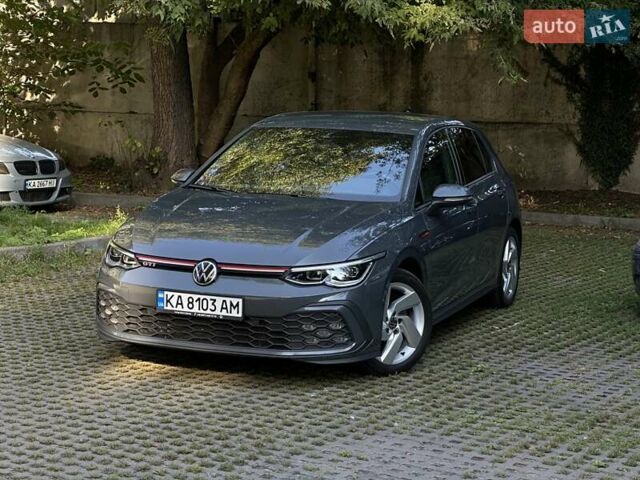 Серый Фольксваген Гольф, объемом двигателя 2 л и пробегом 32 тыс. км за 33000 $, фото 3 на Automoto.ua