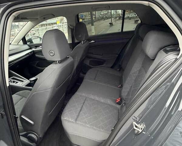 Серый Фольксваген Гольф, объемом двигателя 1.6 л и пробегом 44 тыс. км за 22100 $, фото 23 на Automoto.ua