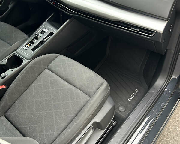 Серый Фольксваген Гольф, объемом двигателя 1.6 л и пробегом 54 тыс. км за 22500 $, фото 12 на Automoto.ua