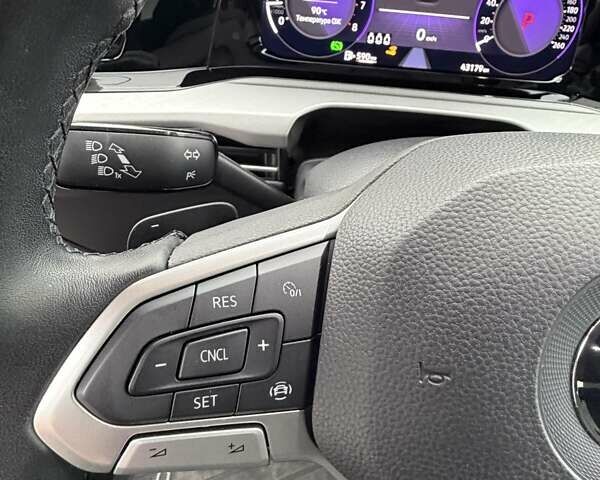 Серый Фольксваген Гольф, объемом двигателя 1.6 л и пробегом 44 тыс. км за 22100 $, фото 26 на Automoto.ua