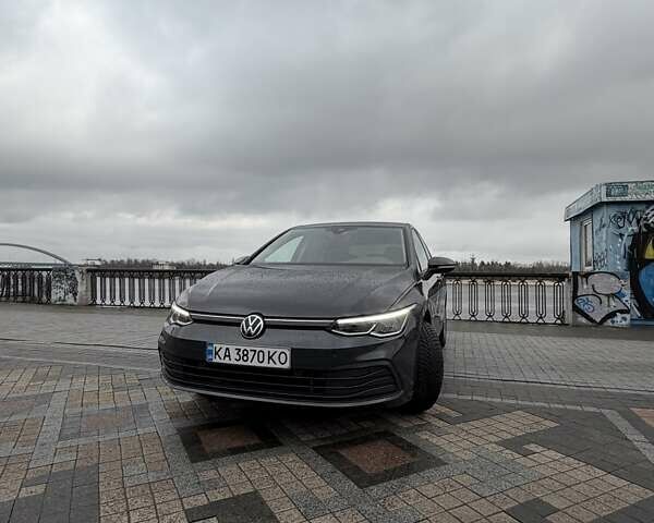 Серый Фольксваген Гольф, объемом двигателя 1.6 л и пробегом 44 тыс. км за 22100 $, фото 5 на Automoto.ua